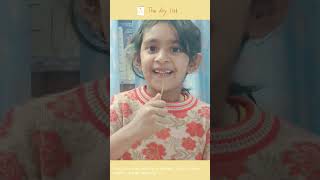 Aradhya 's first tooth fall out