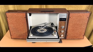 Zenith Portable Record Player Z609174