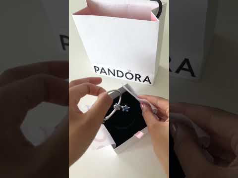 Pandora unboxing !! My second pandora bracelet 🥹🤍 #aesthetic #pandora #charm #pandorabracelet