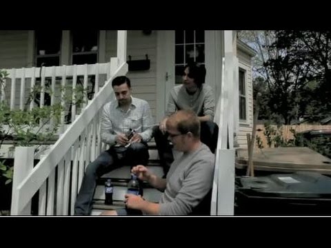 The Racing Pulses - Mermaid (Official Music Video)