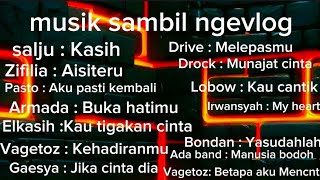 Lagu nostalgia siap menemani sepanjang perjalanan.