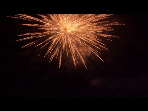 First time flying into fireworks!! #fpv #radiomasterboxer