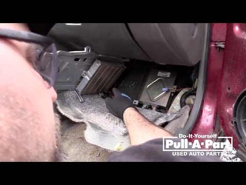 How to Remove a Honda Accord Computer: 1997-2002 Accord Model Years
