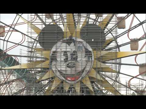 A Disneys California Adventure Expansion Exclusive