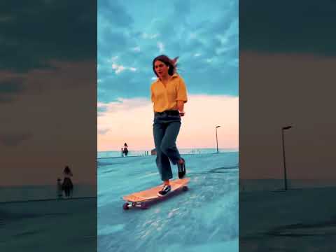 Skate Girsl to AI Generate with Stabble Difussion #ai #aikarielbees #ai.io #aiskategirls #fyp #fypシ