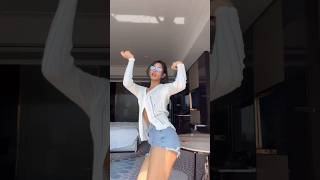 Smooth as butter #sriyalenka #blackswan #블랙스완 #kpop #dancechallenge #tobii #tpop