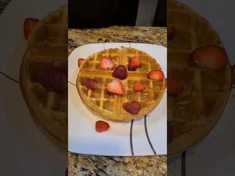 Quick Homemade waffles #viral #trendingshorts #asmr #quick #fyp #easytomake #recipes  #easydessert