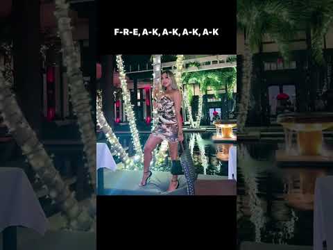 Super freak #nickiminaj #ytshort #fashion #fashionblogger #ootd #vlog #fashionnova #datenightoutfits