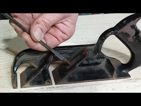 100 Year Old Rabbet Plane Restored [remastered video]