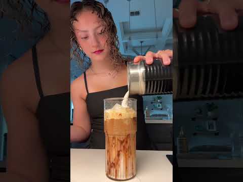 make an iced latte with me!!! #music #fypage #coffee #icedcoffee #coffeedrinks #newvlog