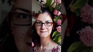 AI Transformation: From Reality to Floral Portrait#AIportrait #digitalart