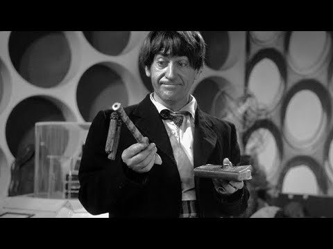 Les adieux du Deuxième Docteur ( Patrick Troughton ) Noir et blanc
