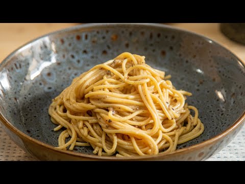 Pasta with cheese and pepper | quick and easy pasta recipe | how to make cacio e pepe