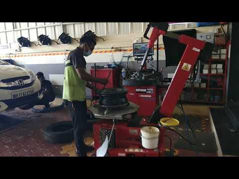 Automatic Tyre Changer