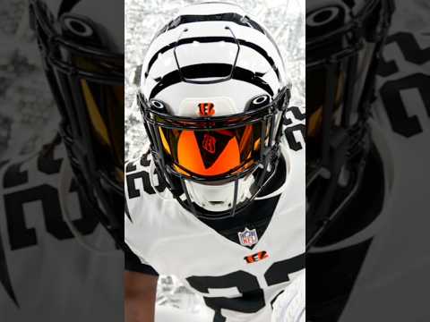Cincinnati Bengals helmet history #hookedonhelmets #cincinnatibengals