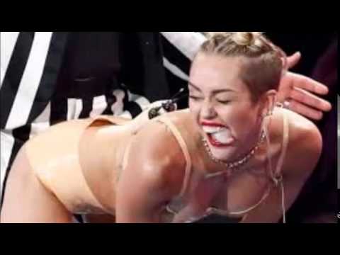 Miley Cyrus is full frontal naked