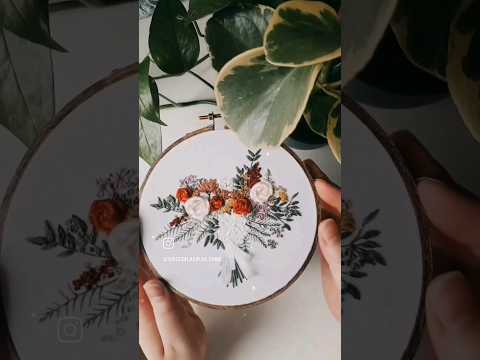 my favourite type of commission 🤍 #weddingbouquet #embroidery