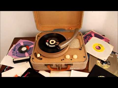 RCA Victor portable record player 7-EMP-2k