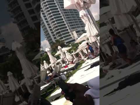 Keeping it road at the Fontainebleau 😭 (Miami, 2015)