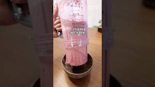 Berry mango smoothie bowl 😩