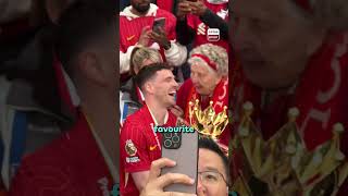 Give her your shirt Robbo! 😂 94-year-old Liverpool fan Peggy got hands on the Premier League trophy!