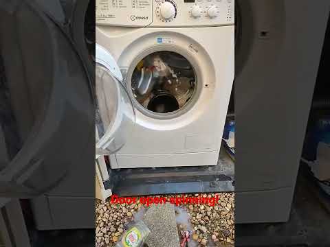 Random things spinning with the door open