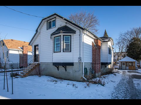 258 Lake Ave  E