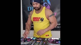 Chirp scratch on rane one #dj70precent #howtoscratch #raneonescratch