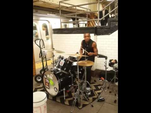 Cyzon -- NYC Subway Drummer