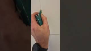 easiest bathroom tile Spruce up ever #diy #bathroom #hacks #tipsandtricks #tiles #tilingtips