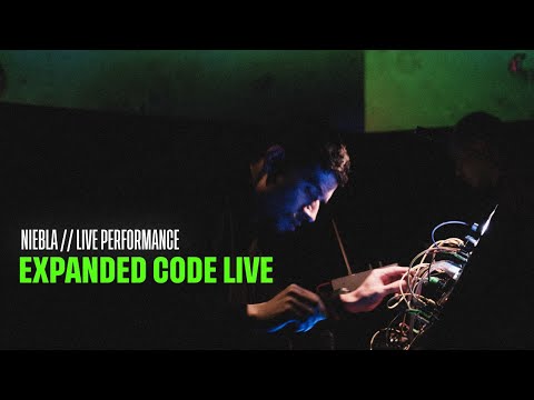 LIVE PERFORMANCE // NIEBLA