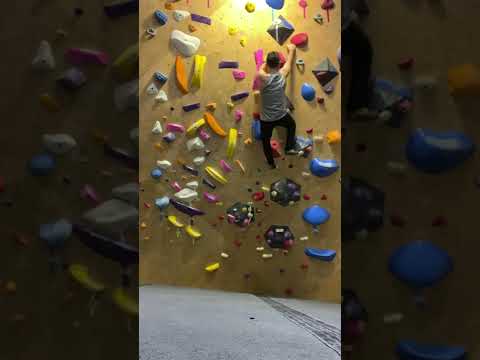 Bouldering V3 Incline @ SteepRock UES