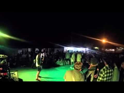 Uncle Bob - Mona Live Perform (Official Video)