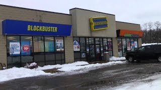 Netflix vs  Blockbuster