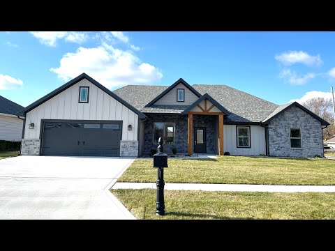 Sold 3200 Buckingham Dr Sedalia, MO 65301 with Nadia Fray - Pettis County Real Estate Company, LLC
