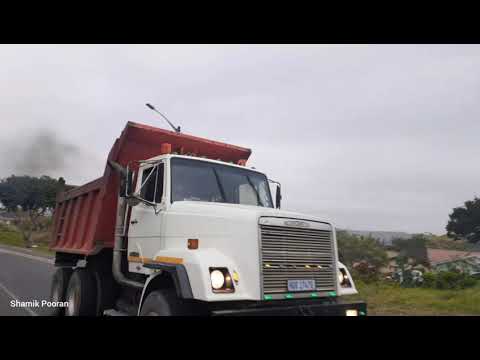 Freightliner FL Series exhaust sound