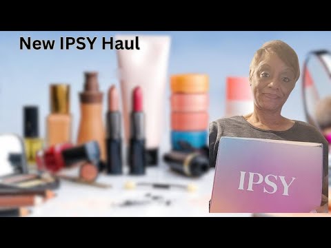 June Ipsy Haul, Fake headphones?
