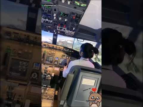 new video viral girl 🍁🔥 flying plane viral girl 🍁 #shorts #status