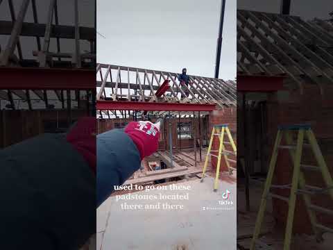 Crank steels for purlins!#builder #construction #steel #fmb #renovation #renovationproject