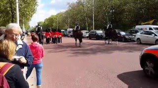 Buckingham Palace - Changing the Guard