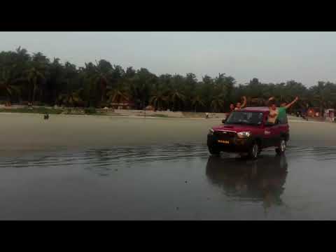 Driving beach kerala with zoom car #mahe #driveinbeach  #kerala #pondicherry #goa