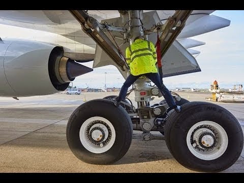 Airbus A320 Main Landing Gear Wheel Removal Installation