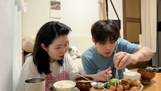 Vlog: Cooking Seasonal Eats at Home While Everyone Else Is on Vacation