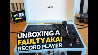 This Akai Portable Record Player Is Broken… Let’s Take a Look