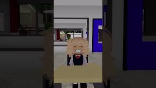 A little life “HACK”goes a long way 😂😭 #roblox #lifehacks