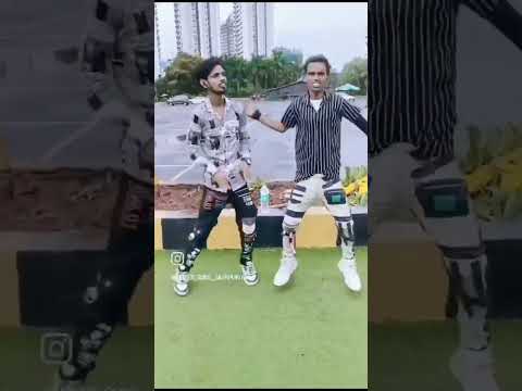 बुंद बुंद के बरसता #trendingshorts #instareels #shorts #viralvideo #publicreactiondance #samarsingh