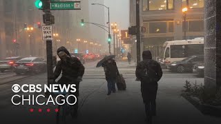 Snow squall smacks Chicago commuters in the face Wednesday morning