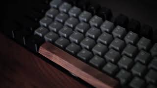 Clean and Minimal Desk Tour in B ROLL style