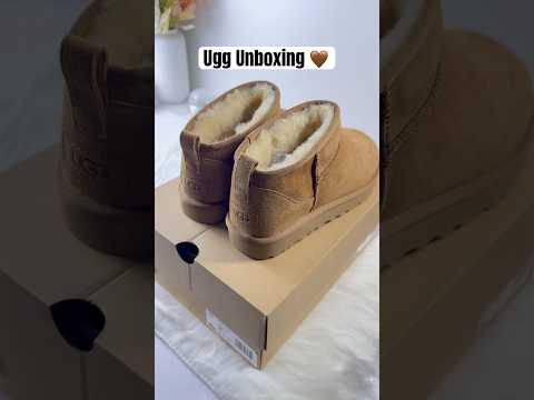 Ugg unboxing #ugg #unboxing #asmrvideo #haul #shoes #shorts #viralshorts #4k #fashion #uggboot