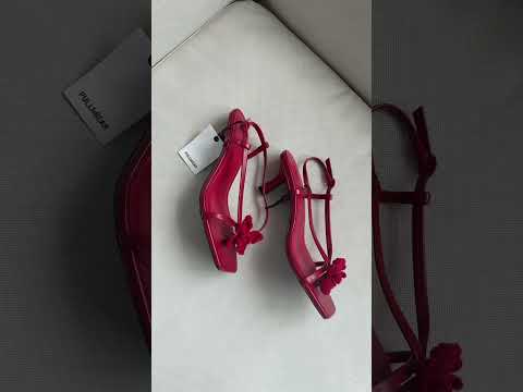how stunning are these!!! 💌 @pullandbear #pullandbear #newin #heels #summerfashion